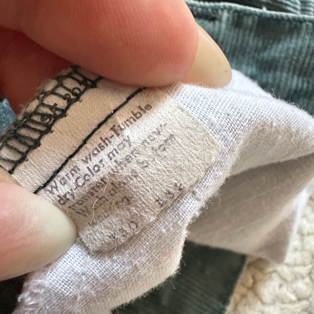 VTG Levi’s Women's 29x4 Sage Green Corduroy Cut Off Jean Shorts Y2K White Tab - Picture 8 of 12